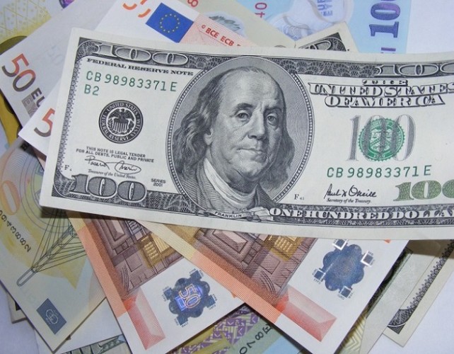 EURUSD – Can Euro Break 100 Hourly SMA?