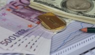 Euro poised to break to new highs