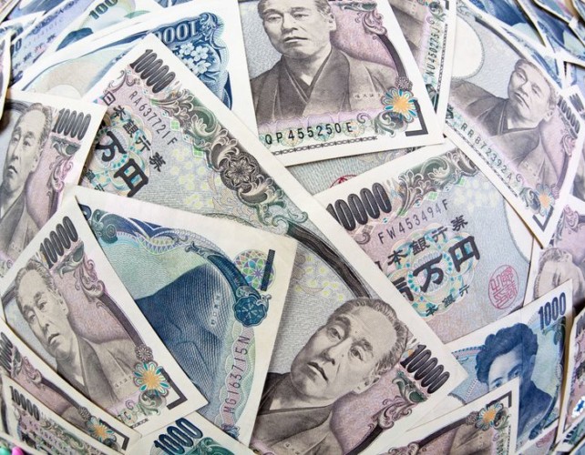 JPY garners support as USD weakness persists
