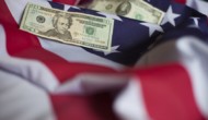 Dollar firms as risk appetite boosts US yields